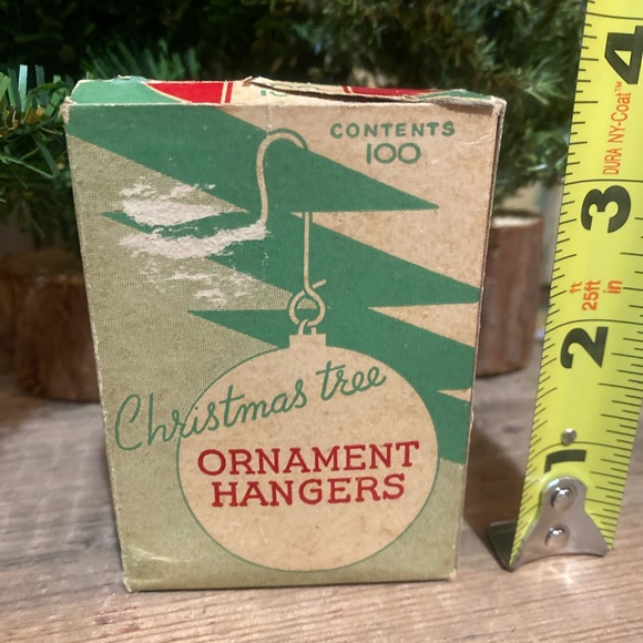 Vintage Ornament Hanger Box with Hangers - Picture 3 of 3